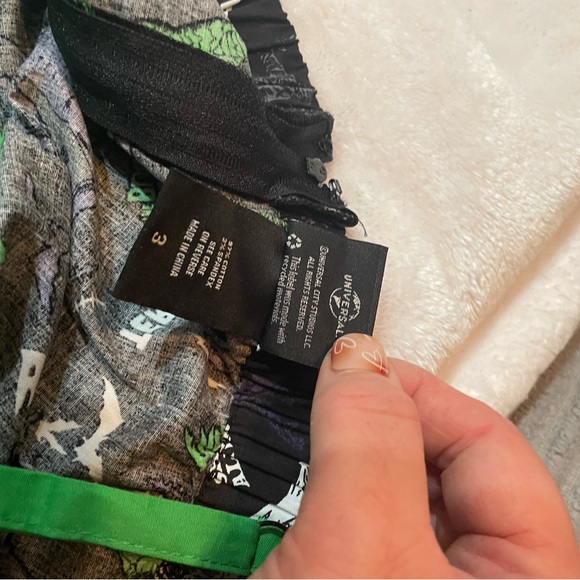 Hot Topic Universal Monsters Vintage Retro Green Dress - Picture 2 of 5